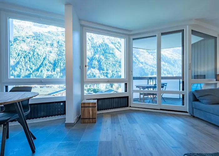 Charming Studio With Balcony And View In Chamonix